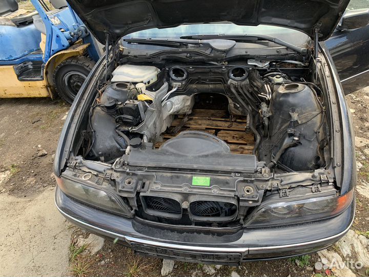 Bmw e39 в разборе