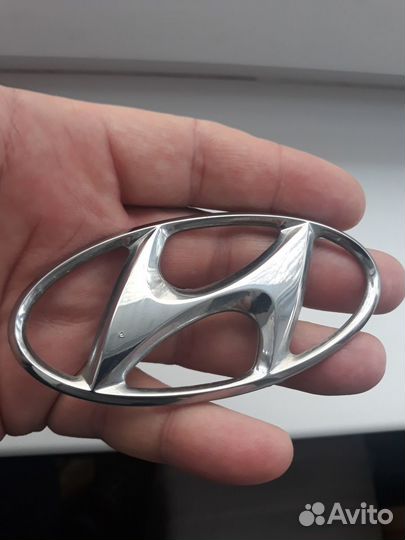 Элантра Эмблема передняя Hyundai 00-09