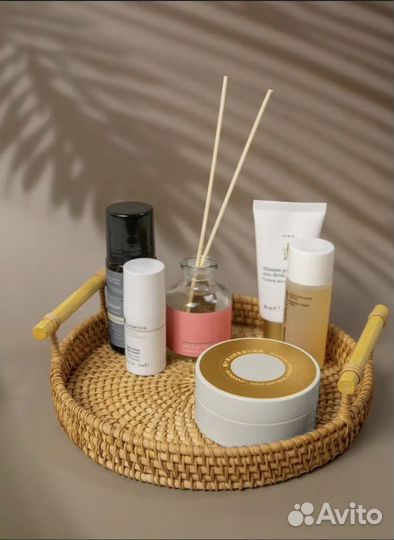 Поднос плетённый