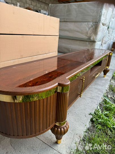 Тумба под телевизор