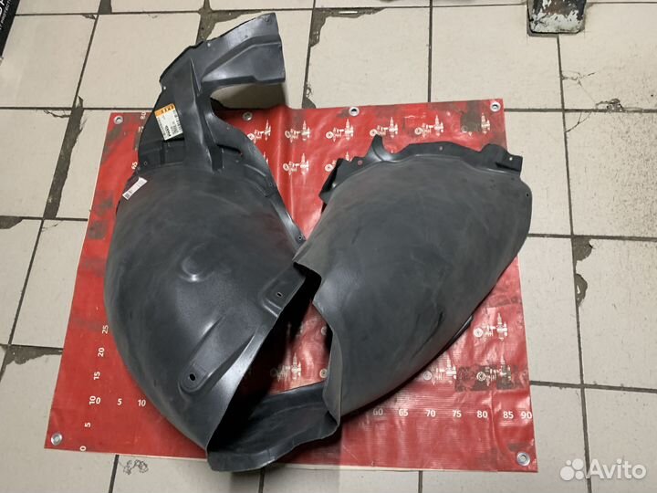 Volkswagen Tiguan Подкрылок