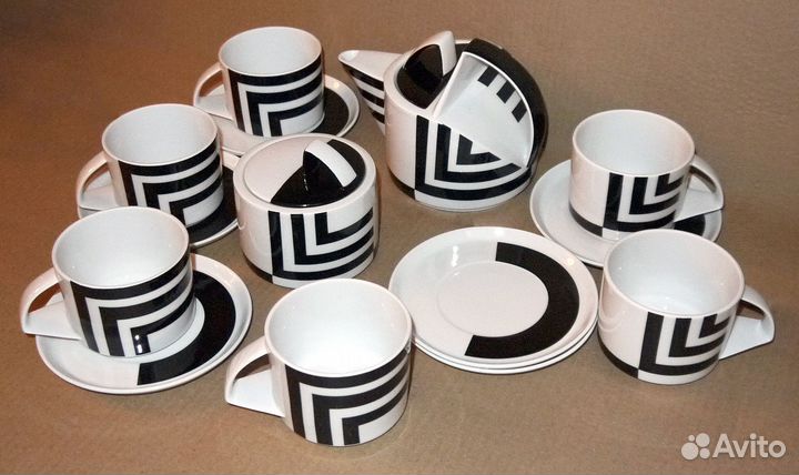 Наборы посуды и сервизы