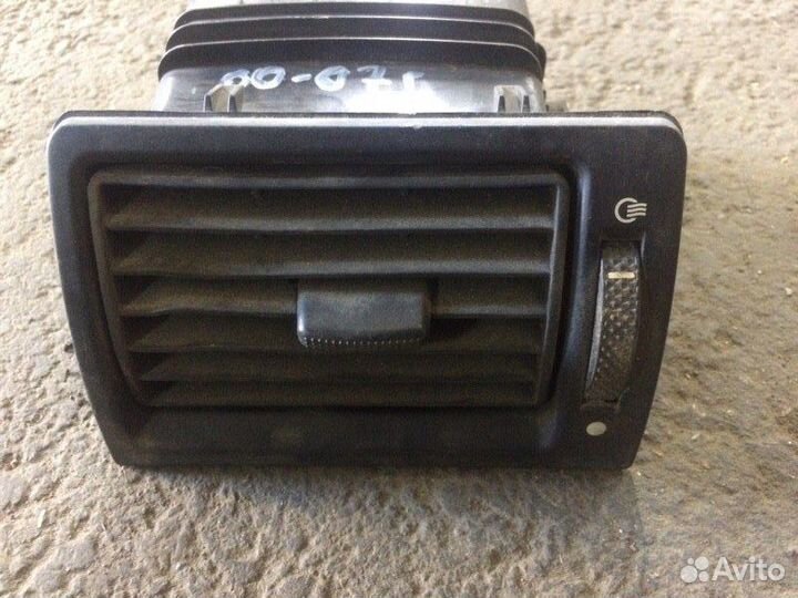 Дефлектор воздушный передний правый Ford Mondeo