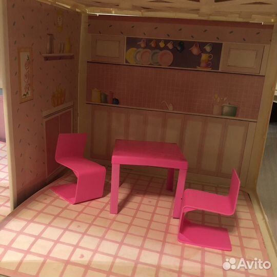 Дом для Барби с лифтом 1993 год винтаж