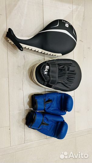 Комплект: перчатки, лапа, мишень для ног