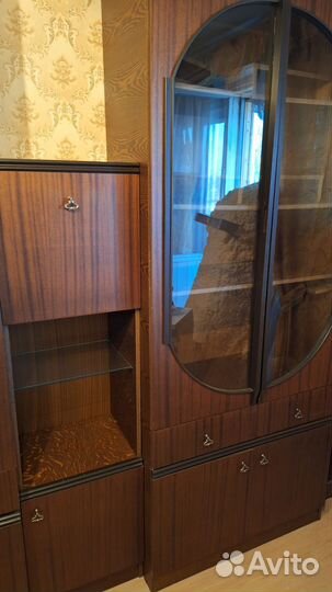 Стенка в гостиную