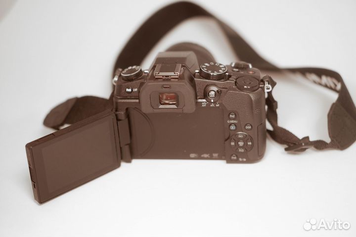 Фотоаппарат Panasonic Lumix DMC-G80 Kit