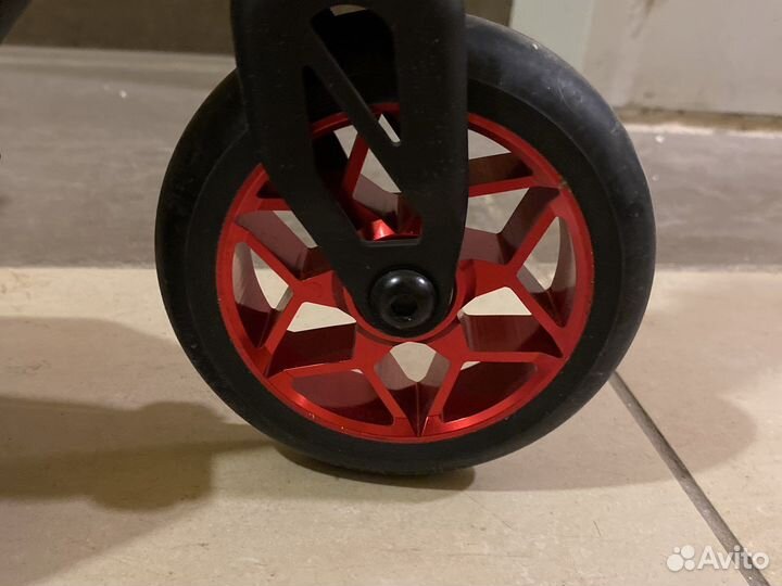 Трюковой самокат