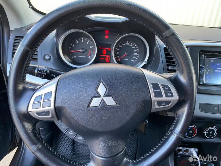 Mitsubishi Lancer 1.5 МТ, 2011, 140 000 км