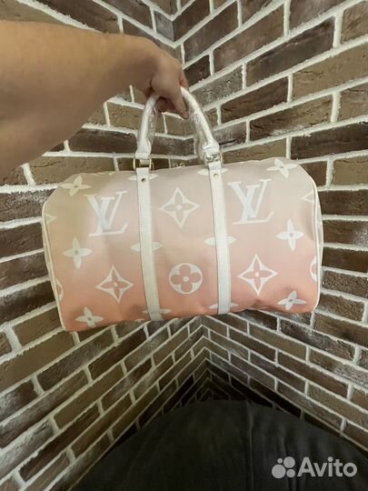 Спортивная сумка Louis Vuitton