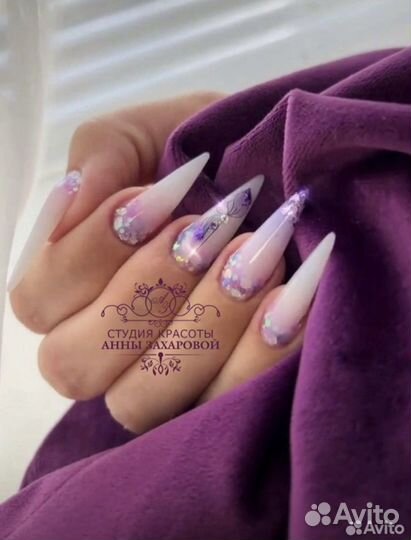 Наращивание ресниц и ногтей