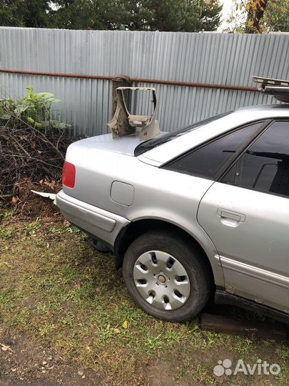 Запчасти на audi 100 c4