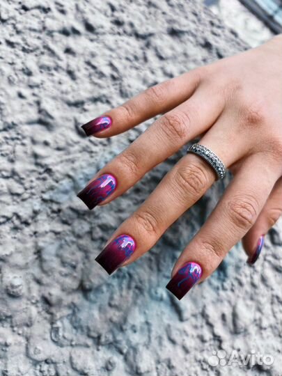 Маникюр и педикюр