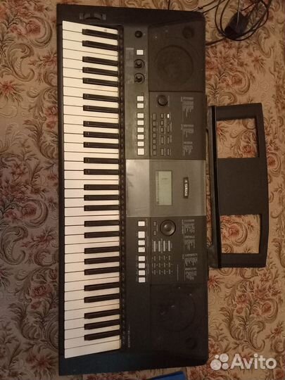 Синтезатор Yamaha psr e423