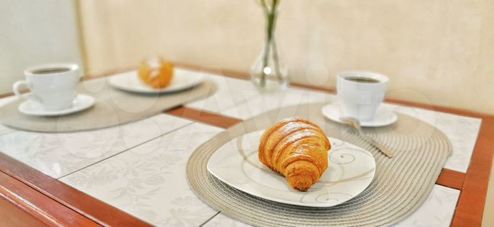 2-к. квартира, 52 м², 2/4 эт.