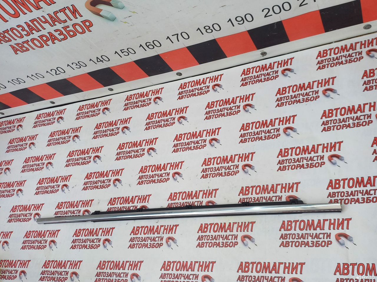 Молдинг стекла двери передней Хендай Санта Фе 4