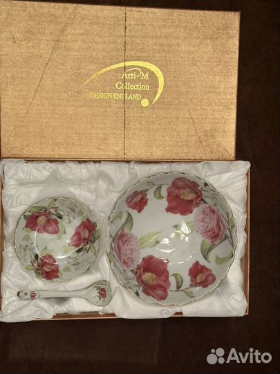 Набор фарфоровых розеток с ложечками для варенья