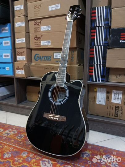 Электро акустическая гитара черная
