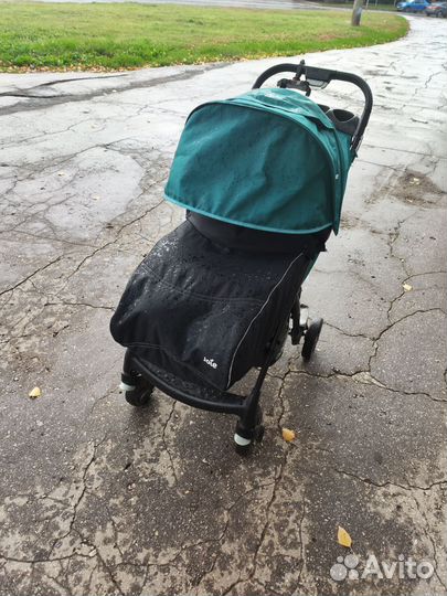 Прогулочная коляска joie muze