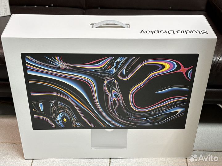 Apple Studio Display 27 Standard glass