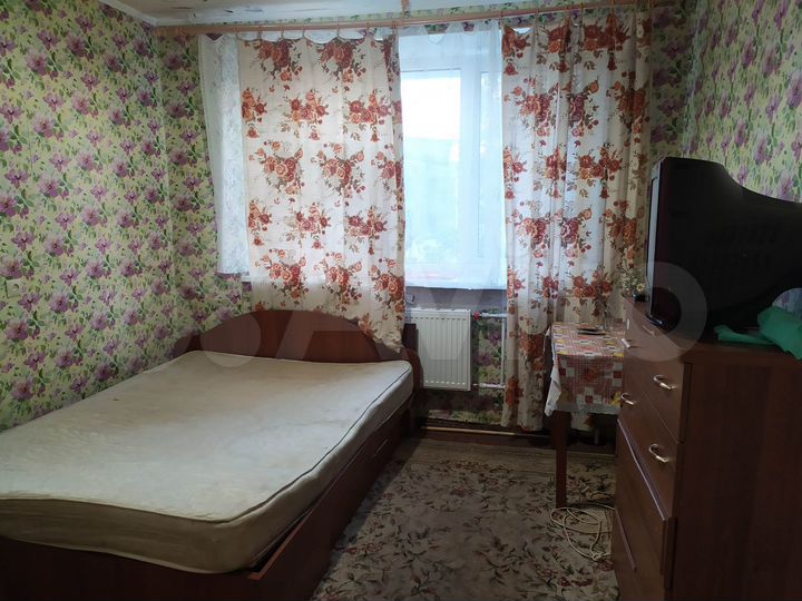 Комната 17 м² в > 9-к., 5/5 эт.