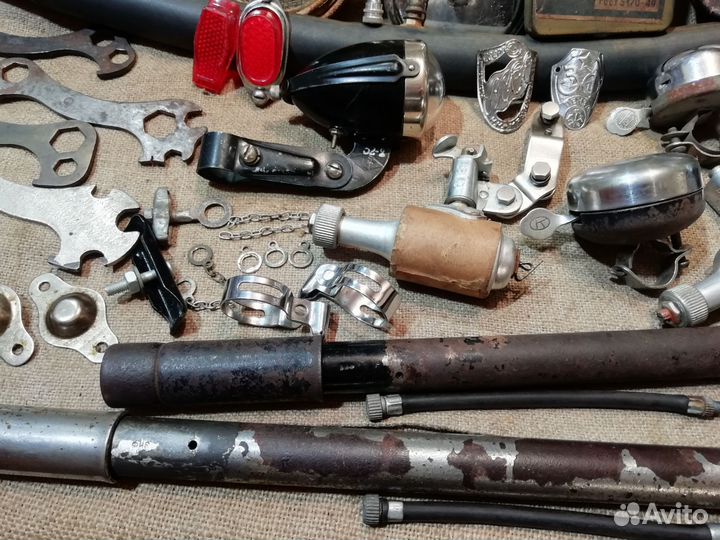 Старинные велосипедные запчасти