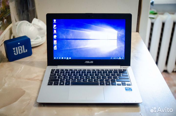 Красивый ультрабук / нетбук asus