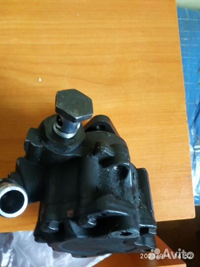 Насос гидроусилителя