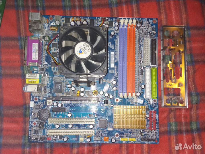 Материнская плата с процессором