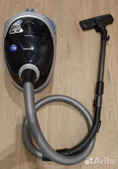 Пылесос Samsung aquatic sd9421