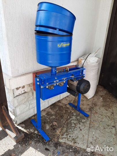 Зернодробилка Фермер