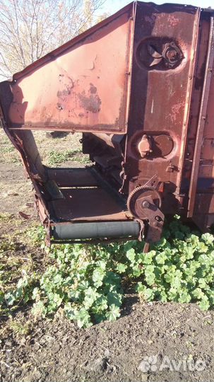 Кормораздатчик Егорьевская Сельхозтехника КТ-10, 1987