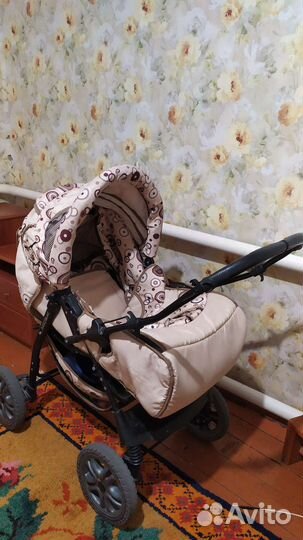 Прогулочная коляска