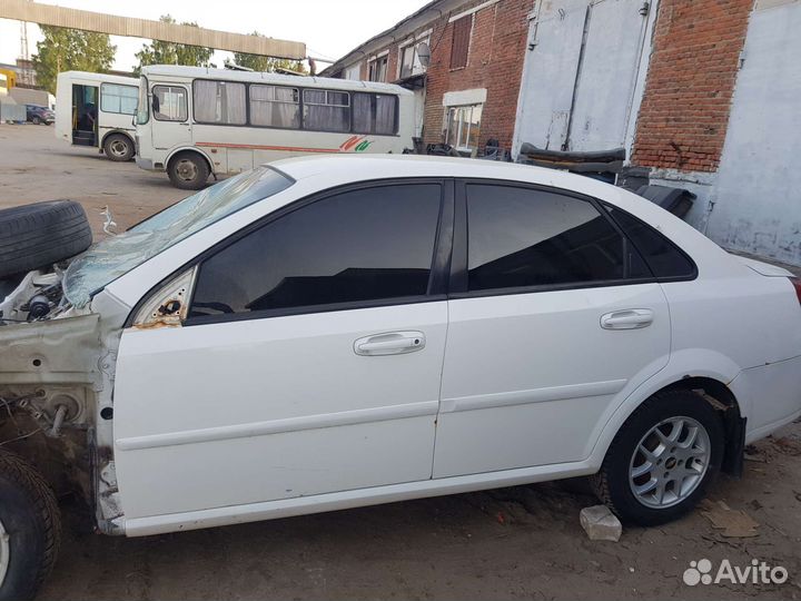 Дверь водительская на лачети, джентру