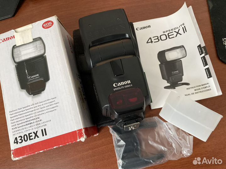 Вспышка камеры Canon Speedlite 430EX II