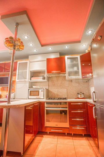 2-к. квартира, 62 м², 3/9 эт.