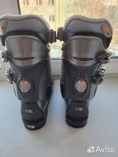 Горнолыжные ботинки