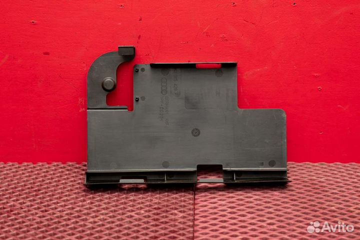 Крышка аккумулятора Audi A6 C7 chva 2013