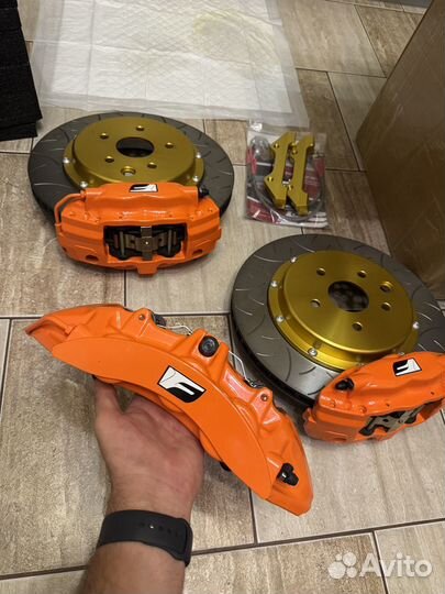 Комплект усилинной тормозной системы brembo