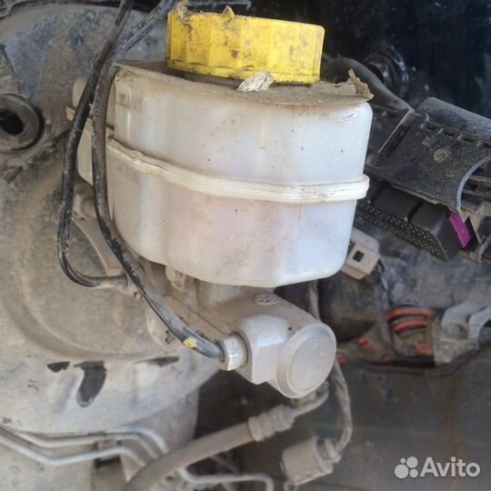 Главный тормозной Шкода Фабия