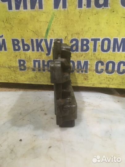 Блок управления двс Renault Logan