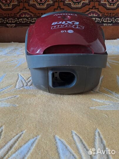 Пылесос LG Storm Extra 1300W