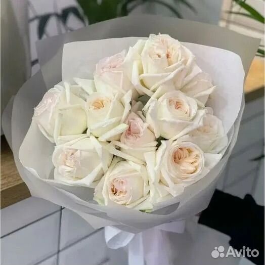 Ароматные пионовидные розы, букет роз, розы