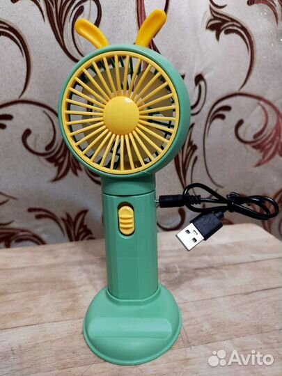 Вентилятор ручной на аккумуляторе
