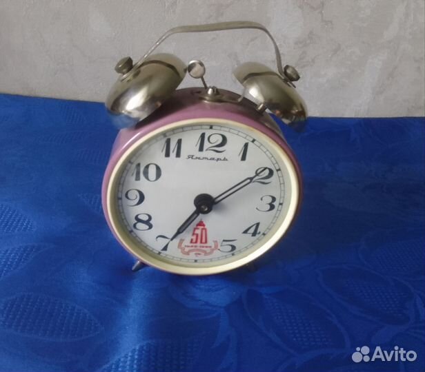 Часы будильник СССР