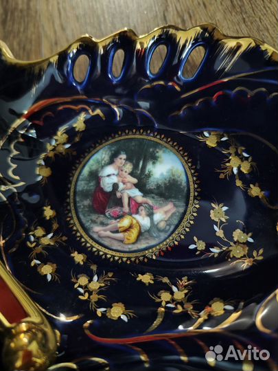 Блюдо фарфоровое большое