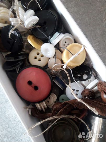Пуговицы разные