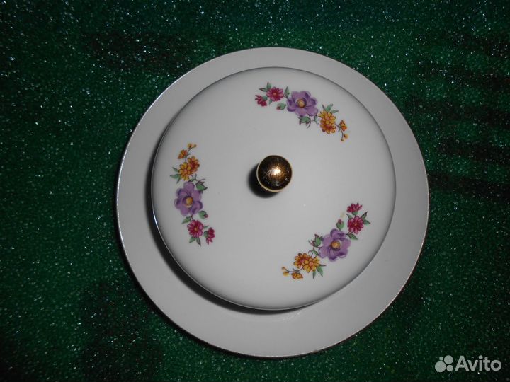 Маслёнка немецкая фарфоровая. Винтаж