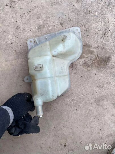 Расширительный бачок Volkswagen Passat b5