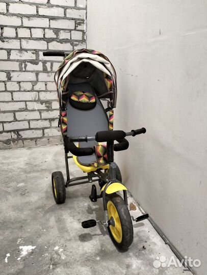 Детский велосипед трехколесный с ручкой бу
